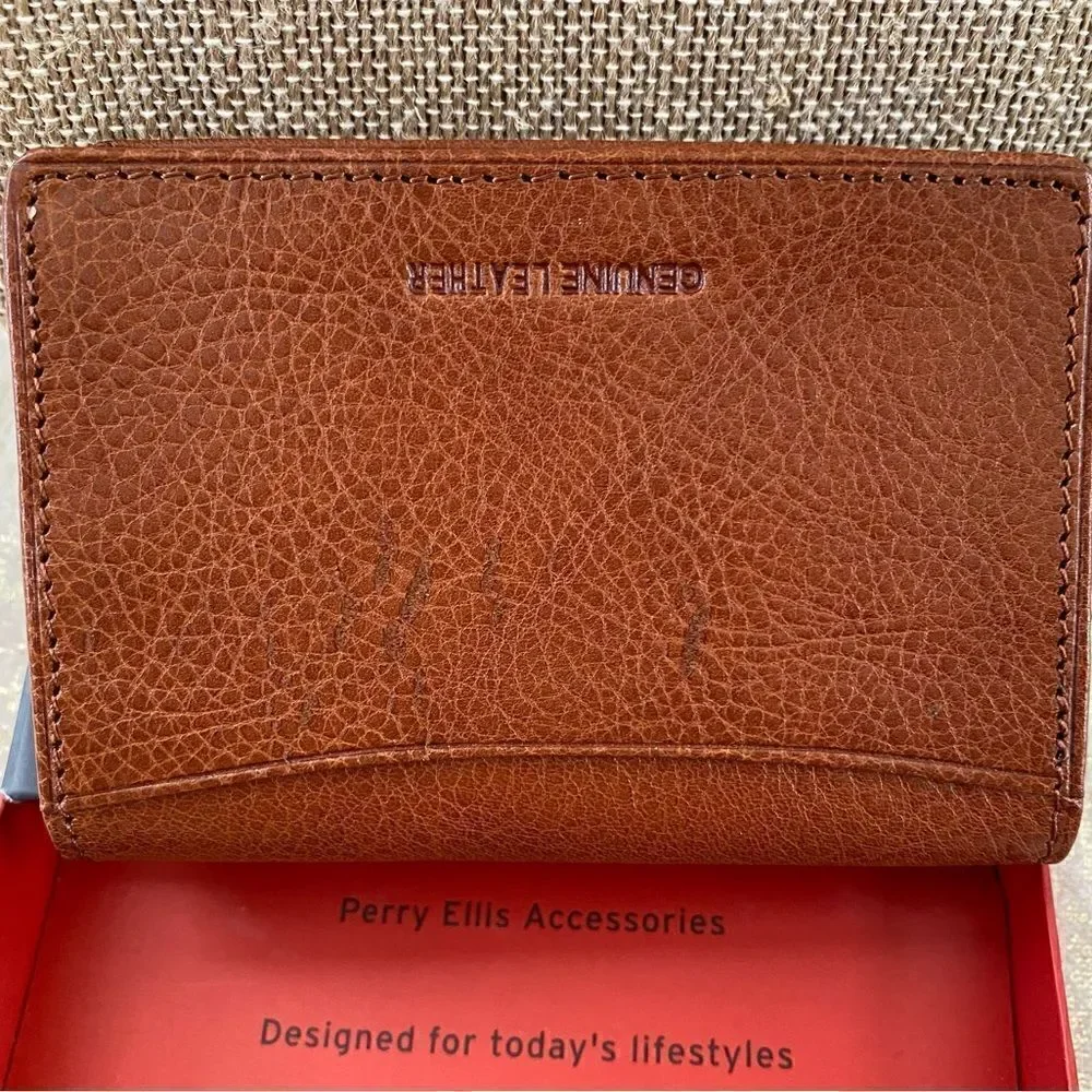 Perry Ellis Men's Portfolio Card Case/ID/Wallet w/Box. Light Brown (Cognac). NWT